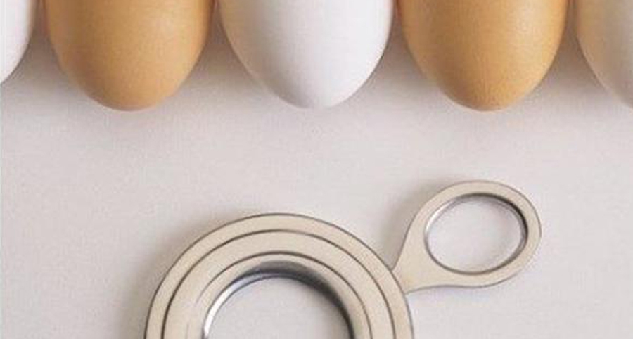 Gadget pour eggshell coupe droite. Couteau pour les œufs